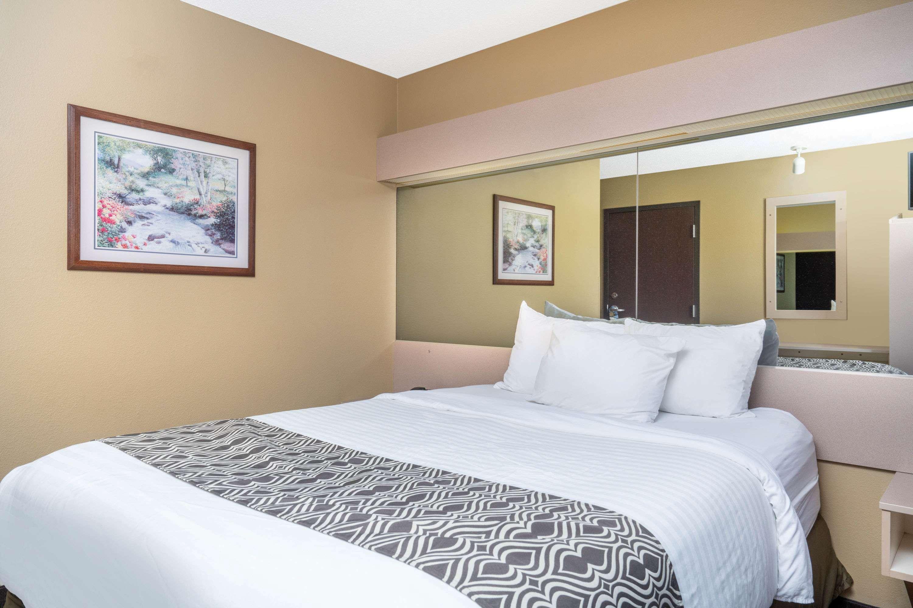 Microtel Inn & Suites By Wyndham Eagan/St Paul Exteriör bild